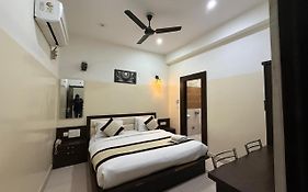Hotel Kamla Palace